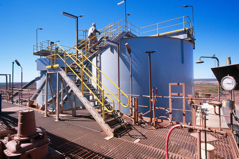 Gold Mining processing plant in the desert of Australia